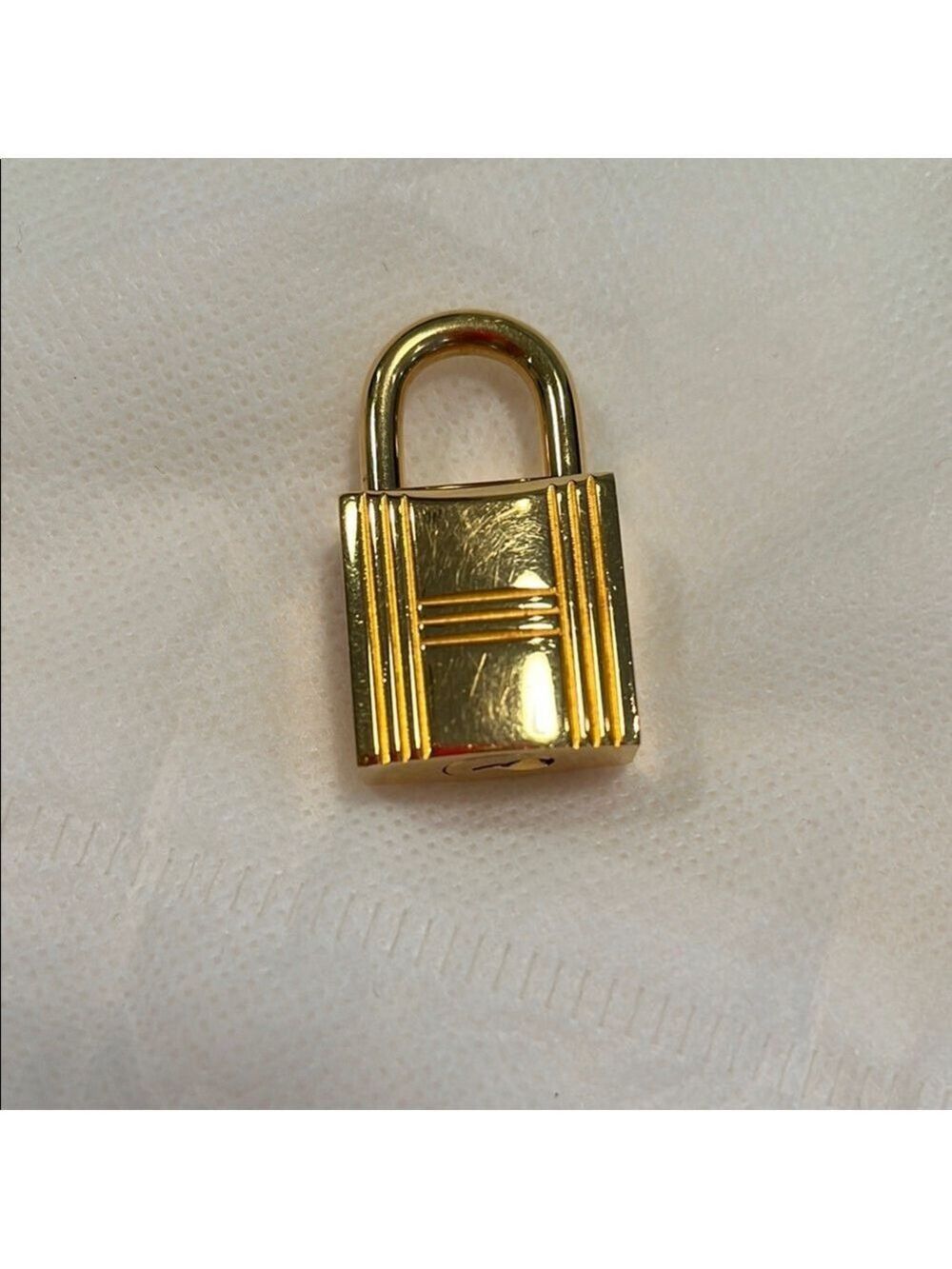 Hermes Gold Cadena Lock #101 - Picture 2 of 7
